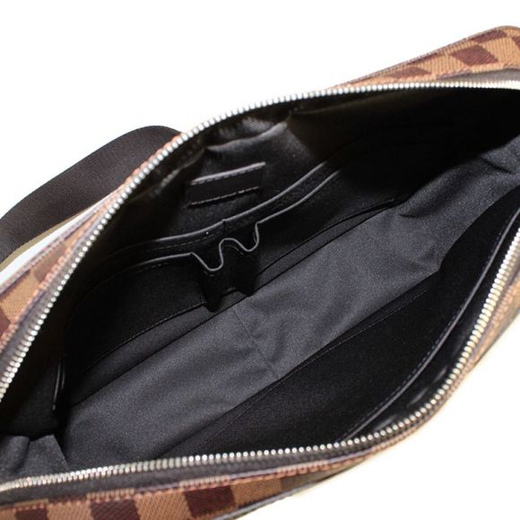 Louis Vuitton Damier Jake Messenger MM - Picture 2 of 7